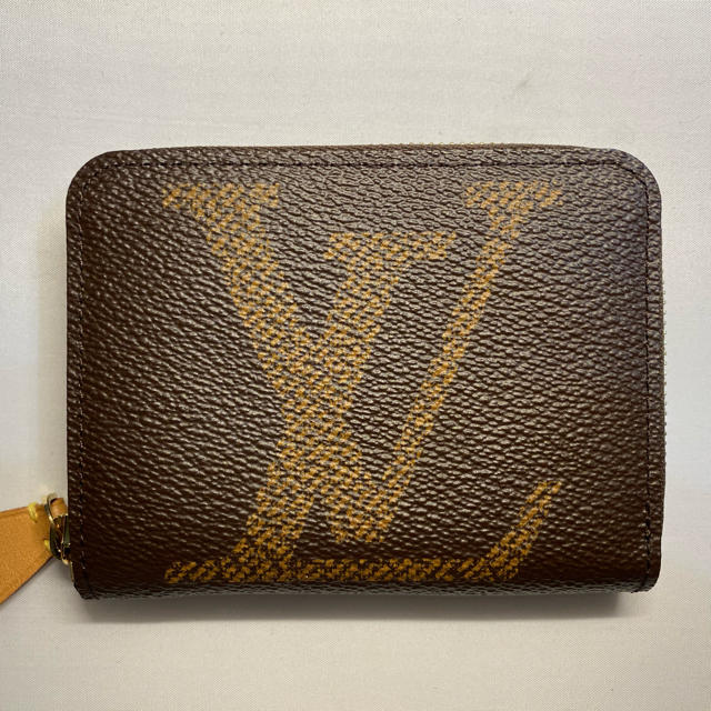 LOUIS VUITTON(ルイヴィトン)の2019秋冬 限定 ルイヴィトン モノグラム ジャイアント ジッピーコインパース レディースのファッション小物(コインケース)の商品写真