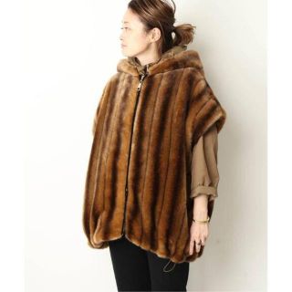 ドゥーズィエムクラス(DEUXIEME CLASSE)のA POINT FAKE FUR VEST(毛皮/ファーコート)