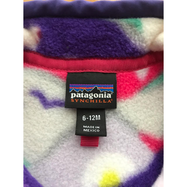 patagonia(パタゴニア)の専用　パタゴニア　ベビー　フリース  キッズ/ベビー/マタニティのベビー服(~85cm)(ニット/セーター)の商品写真