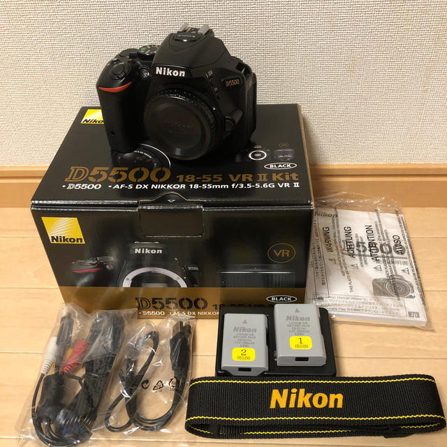 本日限り値下げ ☆美品☆ ニコン D5500 ボディー 純正バッテリー2個 本日限り値下げ ☆美品☆ ニコン D5500 ボディー 純正バッテリー2個