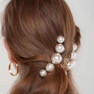 エイミーイストワール(eimy istoire)の新品♡ベージュ　ヘアクリップ  7㎝(バレッタ/ヘアクリップ)