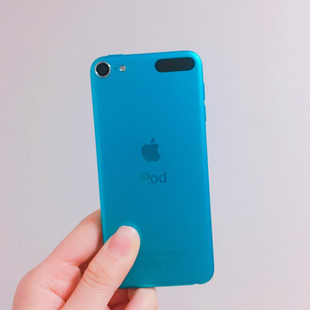 iPod touch(アイポッドタッチ)のipod touch 第5世代　32GB スマホ/家電/カメラのオーディオ機器(ポータブルプレーヤー)の商品写真