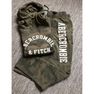 アバクロンビーアンドフィッチ(Abercrombie&Fitch)の★新品未使用！アバクロパーカー上下セットアップ カモフラ M★(パーカー)