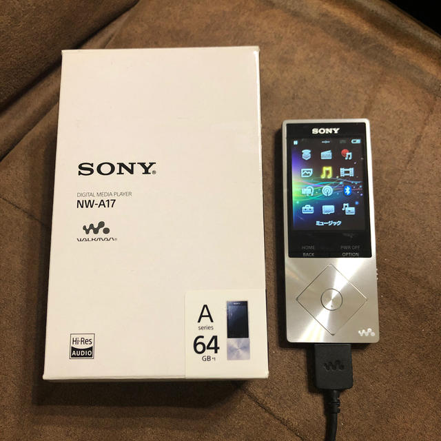 WALKMAN(ウォークマン)の同時出品の為最終価格 SONY ウォークマン Aシリーズ NW-A17(S)  スマホ/家電/カメラのオーディオ機器(ポータブルプレーヤー)の商品写真