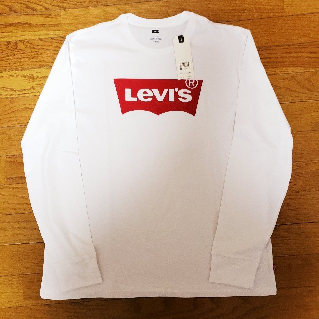 Levi's(リーバイス)の【新品】Levi's ロンT バットウィングロゴ メンズのトップス(Tシャツ/カットソー(半袖/袖なし))の商品写真