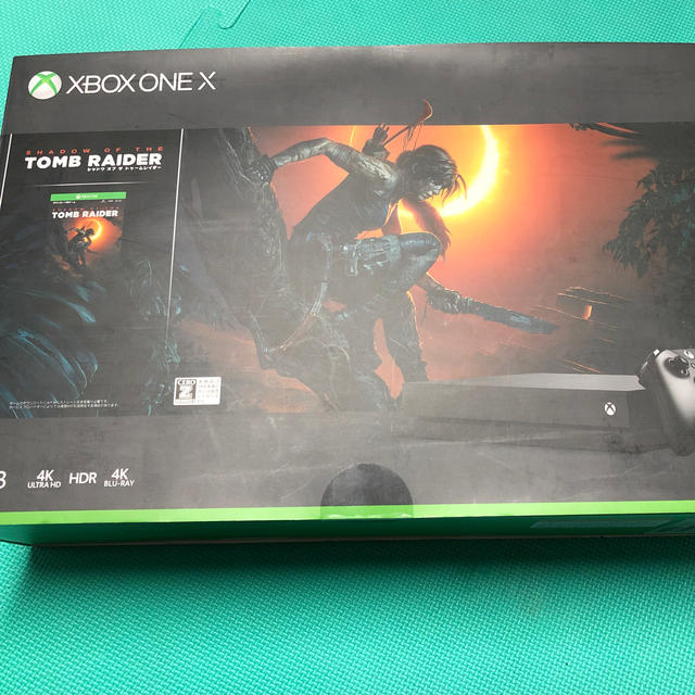 Microsoft(マイクロソフト)のXbox One X（シャドウ オブ ザ トゥームレイダー同梱版）/XBO/CY エンタメ/ホビーのゲームソフト/ゲーム機本体(家庭用ゲーム機本体)の商品写真