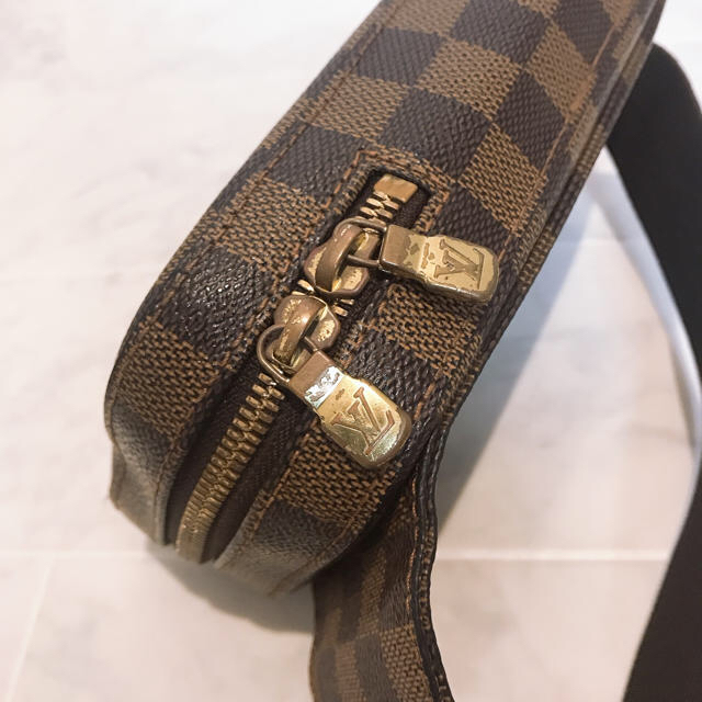 LOUIS VUITTON(ルイヴィトン)のルイヴィトン　ダミエ　ウエストポーチ メンズのバッグ(ウエストポーチ)の商品写真