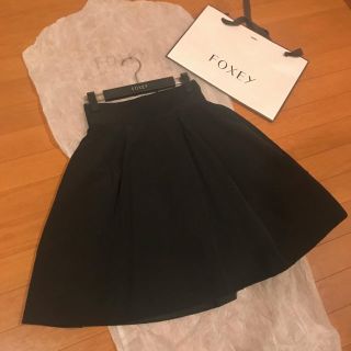 フォクシー(FOXEY)の【美品】foxey boutique フォクシー フレア バロン スカート　38(ひざ丈スカート)