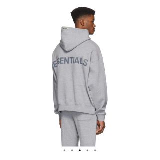 フィアオブゴッド(FEAR OF GOD)のFOG essentials エッセンシャルズ パーカー グレー　xsサイズ(パーカー)