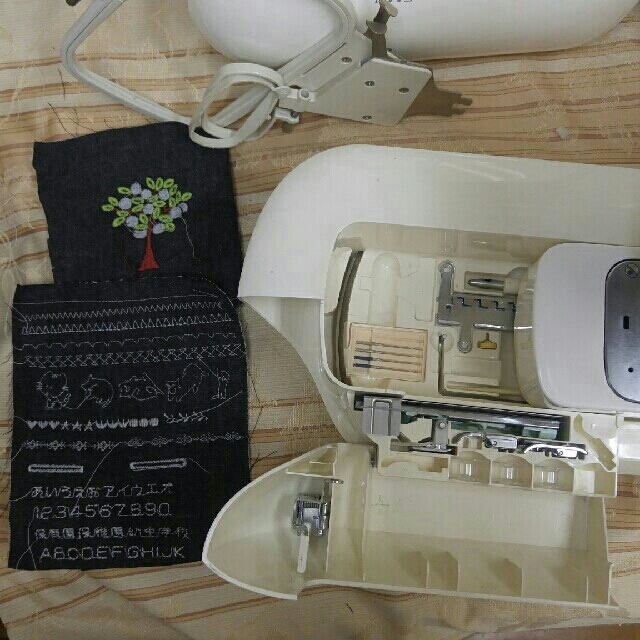 JUKIコンピュータミシン　ニューアローネ008N　刺繍機付き 2