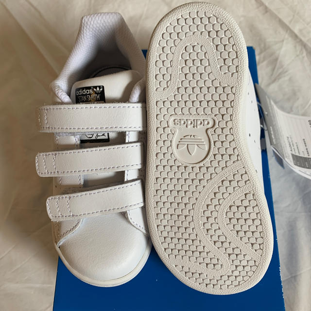 adidas(アディダス)のstan smith 15cm キッズ/ベビー/マタニティのキッズ靴/シューズ(15cm~)(スニーカー)の商品写真