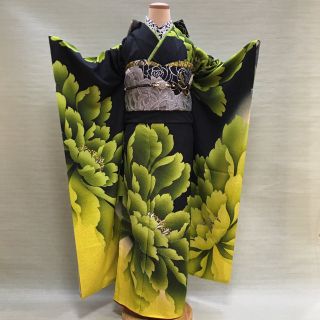 黒イエローのクール系振袖フルセット(振袖)