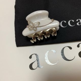 アッカ(acca)のacca クリップ　蝶々　ホワイト　マーブル(バレッタ/ヘアクリップ)