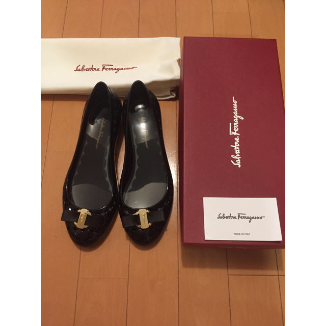 Salvatore Ferragamo(サルヴァトーレフェラガモ)のFerragamo フラットシューズ JELLY レインシューズ レディースの靴/シューズ(バレエシューズ)の商品写真