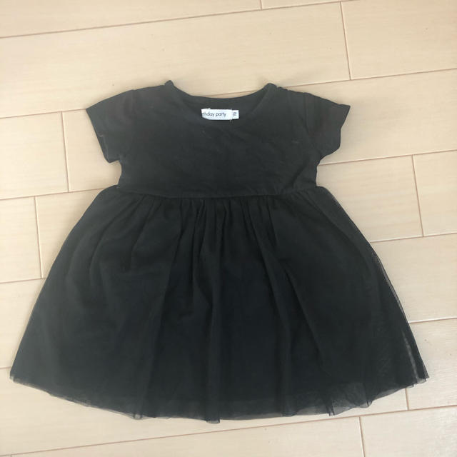 PETIT BATEAU(プチバトー)のbirthday party ブラックワンピース 70cm キッズ/ベビー/マタニティのベビー服(~85cm)(ワンピース)の商品写真