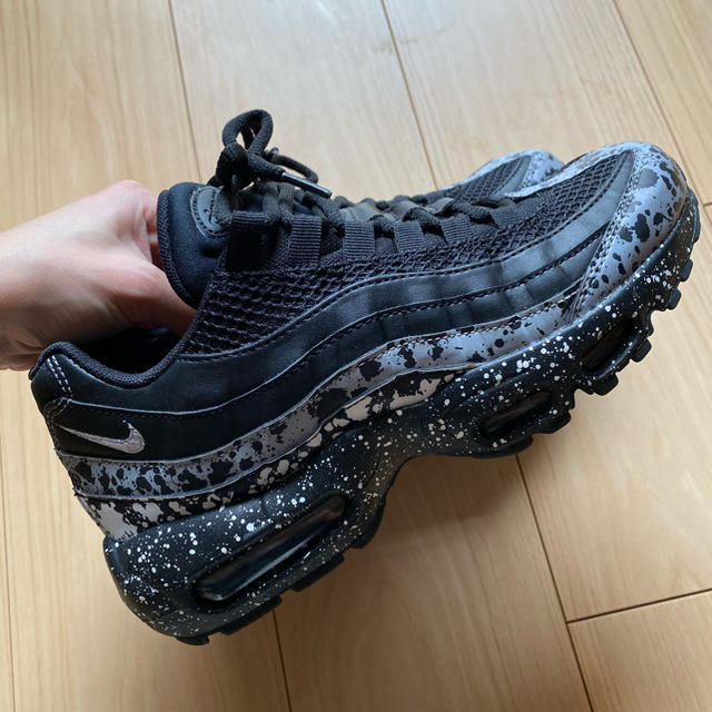 NIKE(ナイキ)のsarico様専用 𖤐 NIKE AIR MAX95 レディースの靴/シューズ(スニーカー)の商品写真