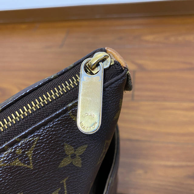 ルイヴィトン トートバッグ トータリー モノグラム 茶 LOUISVUITTON