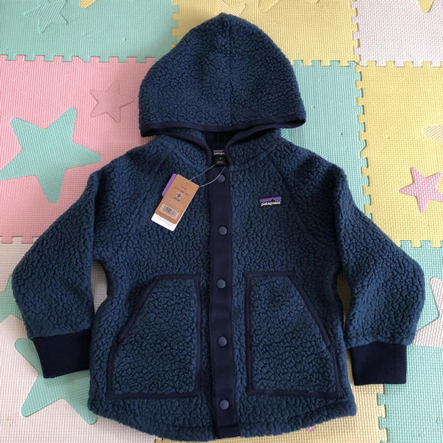 patagonia(パタゴニア)のパタゴニア Patagonia ベビー レトロ パイル ジャケット 4T キッズ/ベビー/マタニティのキッズ服男の子用(90cm~)(ジャケット/上着)の商品写真