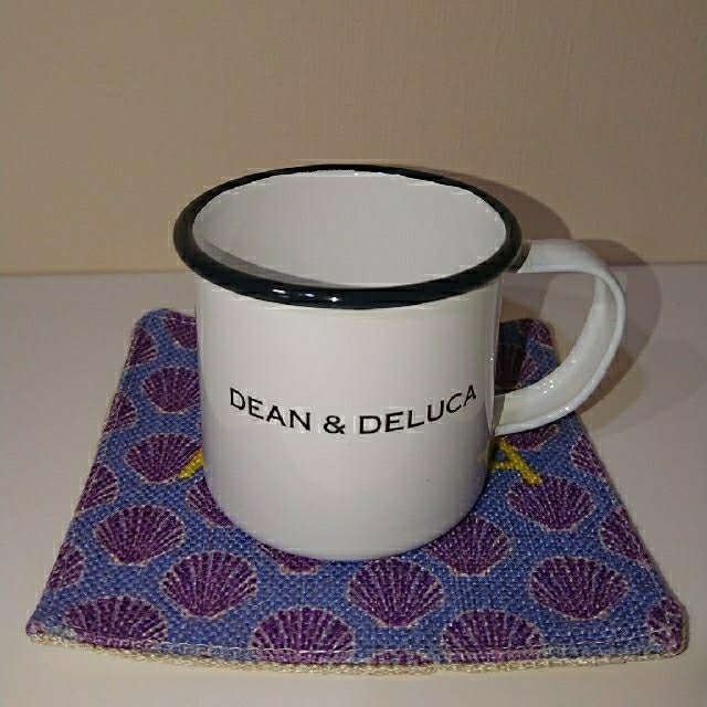 DEAN & DELUCA(ディーンアンドデルーカ)のDEAN & DELUCA ホーローマグカップ  インテリア/住まい/日用品のキッチン/食器(グラス/カップ)の商品写真