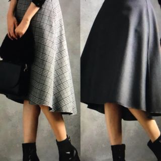 ジェイプレスレディス(J.PRESS LADIES)の♡J.PLESS リバーシブルフレアスカート　グレー×チェック　11号(ひざ丈スカート)