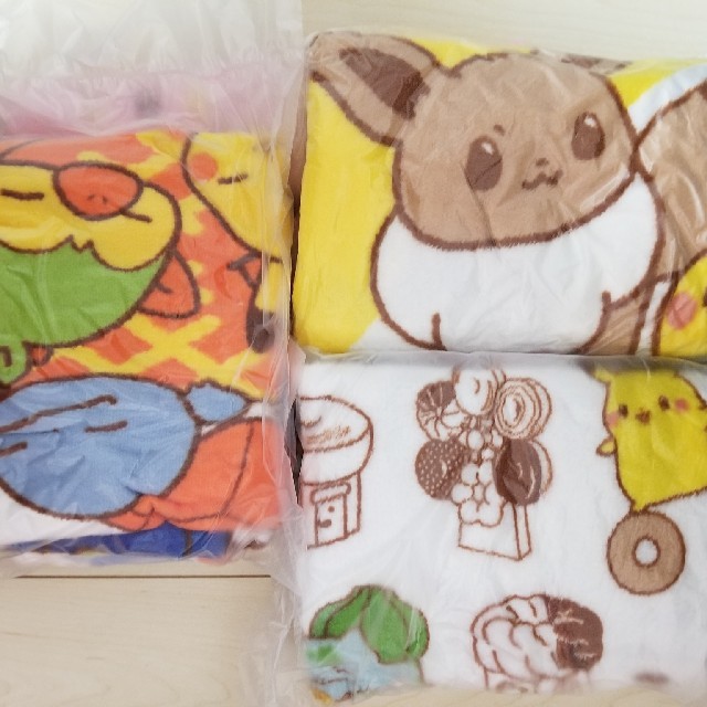 ポケモン(ポケモン)のミスドポケモン 福袋 2019 2020 ブランケットセット キッズ/ベビー/マタニティのこども用ファッション小物(おくるみ/ブランケット)の商品写真