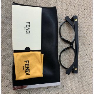 フェンディ(FENDI)のフェンディ  黒ぶちメガネ　伊達メガネ(サングラス/メガネ)