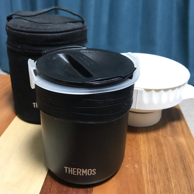 THERMOS(サーモス)のTHERMOSご飯が炊ける弁当箱 インテリア/住まい/日用品のキッチン/食器(弁当用品)の商品写真