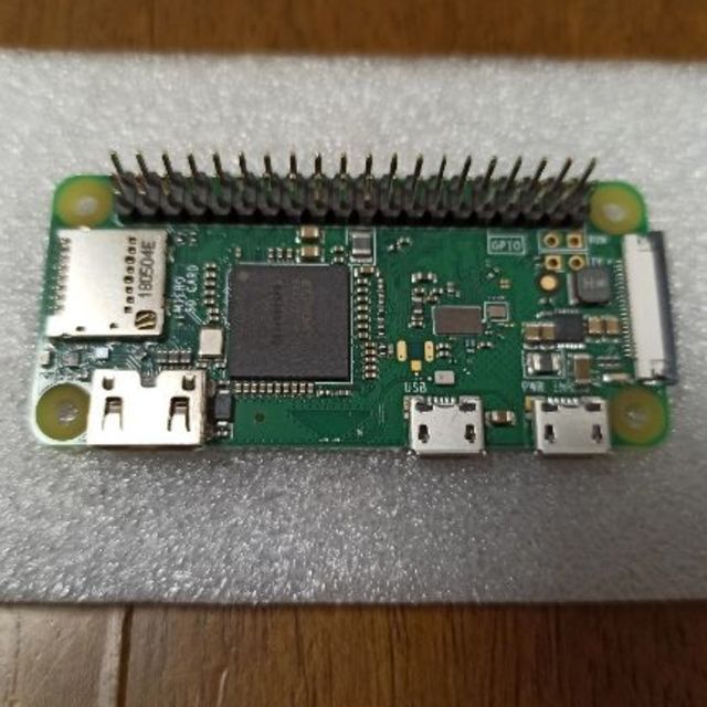 Raspberry Pi Zero WH スマホ/家電/カメラのPC/タブレット(PC周辺機器)の商品写真