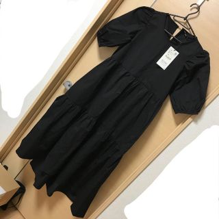 ザラ(ZARA)の新品　ザラ　アシンメトリーポプリンワンピース　黒　S   ZARA(ロングワンピース/マキシワンピース)