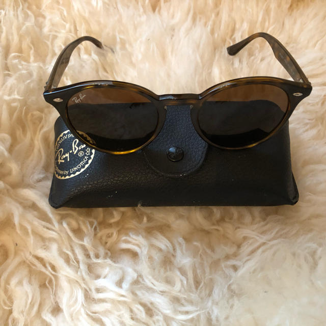 Ray-Ban(レイバン)のお取り置き中♡レイバン　サングラス レディースのファッション小物(サングラス/メガネ)の商品写真