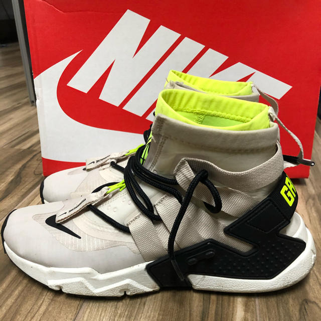 美品NIKE AIR HUARACHE GRIPP 27.5cm 1