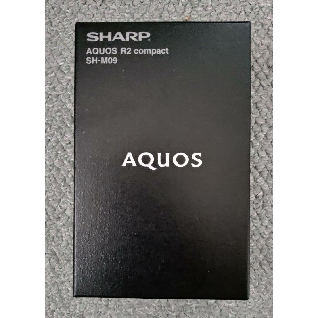 AQUOS r2 compact SH-M09 ディープホワイトスマートフォン/携帯電話