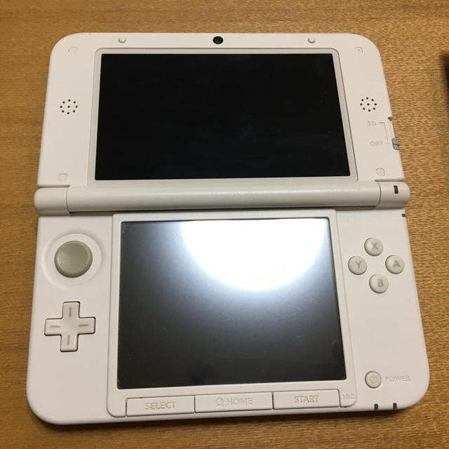 3DS  LL 本体ピンク/ホワイト　充電器、箱付き 2