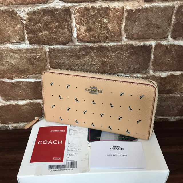 COACH(コーチ)のコーチ折り財布 レディースのファッション小物(財布)の商品写真