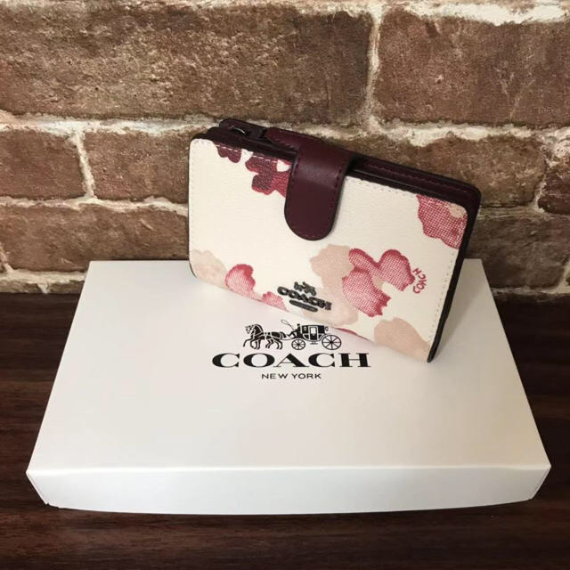 COACH(コーチ)のコーチ折り財布 レディースのファッション小物(財布)の商品写真