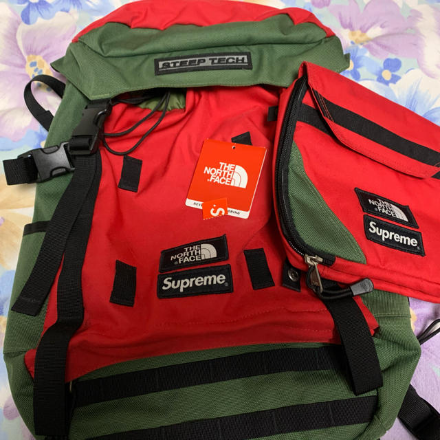 Supreme × The North Face Backpackバッグ