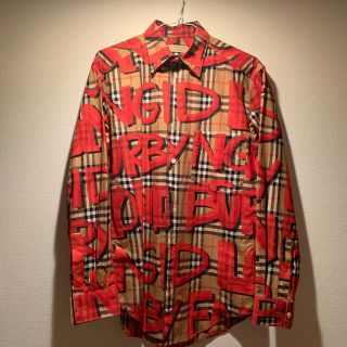 バーバリー(BURBERRY)のバーバリー　グラフィティ　シャツ(シャツ)