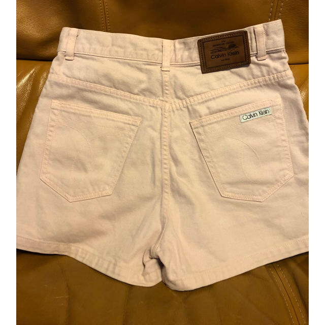 Calvin Klein(カルバンクライン)のTOTO様ご専用  Calvin  Klein  ショートパンツ  美品☆ レディースのパンツ(ショートパンツ)の商品写真