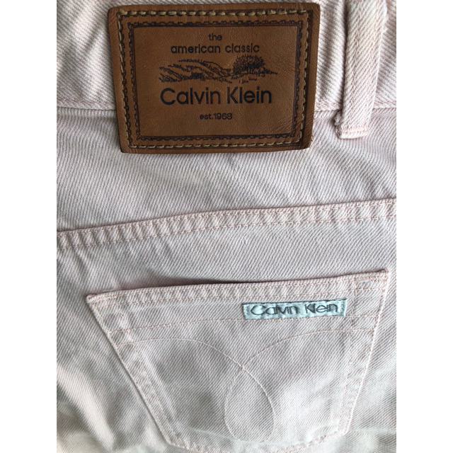 Calvin Klein(カルバンクライン)のTOTO様ご専用  Calvin  Klein  ショートパンツ  美品☆ レディースのパンツ(ショートパンツ)の商品写真