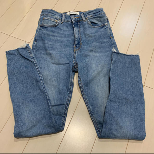 ZARA(ザラ)のZARA ハイウエスト デニム レディースのパンツ(デニム/ジーンズ)の商品写真