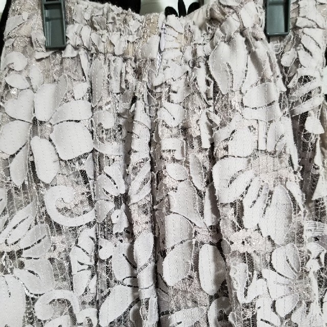 Ameri VINTAGE(アメリヴィンテージ)のAmeri VINTAGE ANTHESIS LACE SKIRT レディースのスカート(ロングスカート)の商品写真