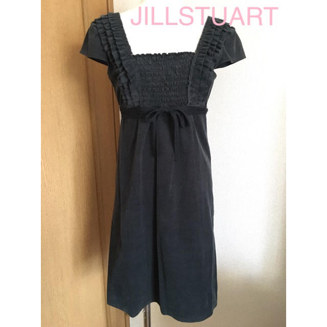 JILLSTUART(ジルスチュアート)の【美品】【レア】used美品♡クリーニング済♡ジル♡フリルコーデュロイワンピース レディースのワンピース(ミニワンピース)の商品写真