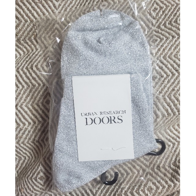 URBAN RESEARCH DOORS(アーバンリサーチドアーズ)のなな。様URBAN RESEARCHラメソックス🧦 レディースのレッグウェア(ソックス)の商品写真