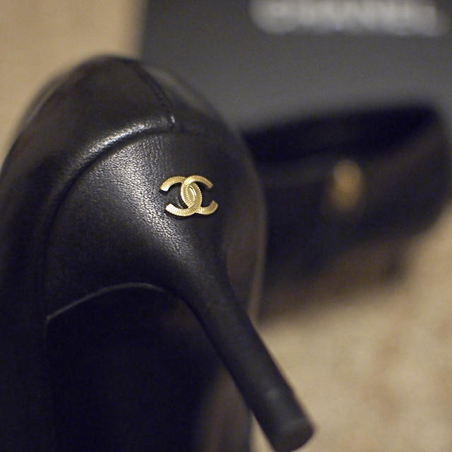良好品】 最終値下げ 《CHANEL ショートサテンリボンブーティー