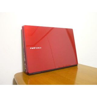 フジツウ(富士通)の美品 大人気の赤ルビーレッド 最新win10 HDD320G テンキー(ノートPC)