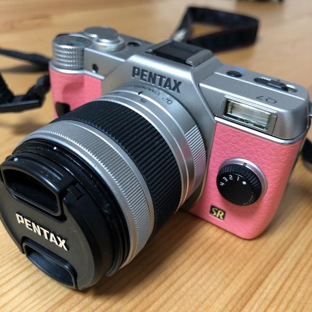 PENTAX Q7