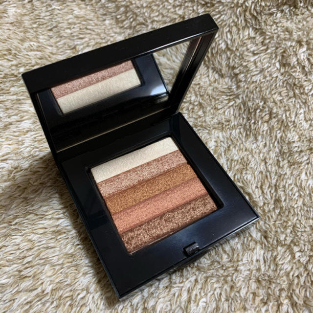 BOBBI BROWN(ボビイブラウン)のボヴィブラウン　シマーブリックコンパクト　ブロンズ コスメ/美容のベースメイク/化粧品(フェイスカラー)の商品写真