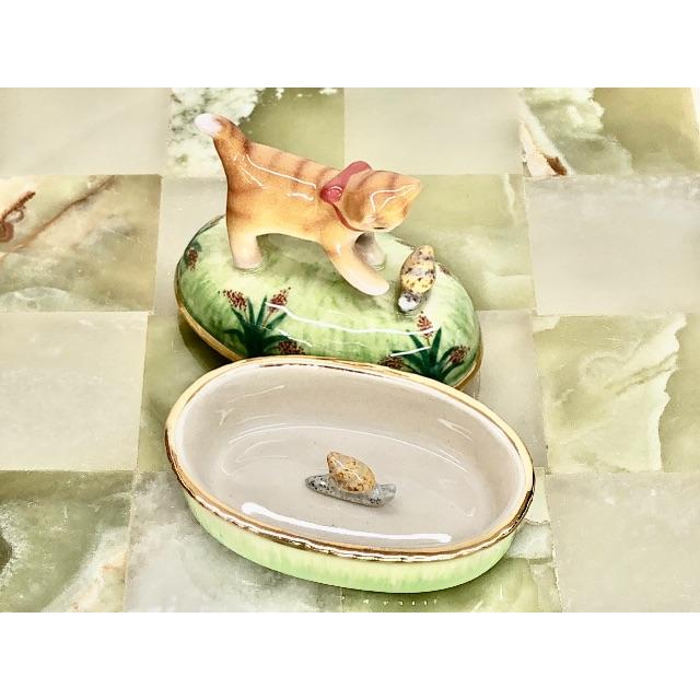 かわいい 陶器製サプライズボックス 茶トラ カタツムリの通販 By No１thomas S Shop ラクマ