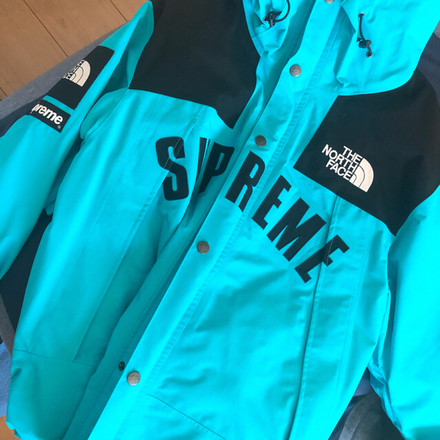 Supreme(シュプリーム)のsupreme north face メンズのジャケット/アウター(マウンテンパーカー)の商品写真