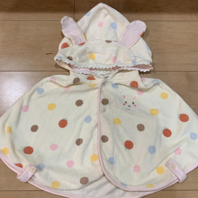 coeur a coeur(クーラクール)の専用！！クーラクール  うさ耳ポンチョ 70 80 キッズ/ベビー/マタニティのベビー服(~85cm)(ジャケット/コート)の商品写真